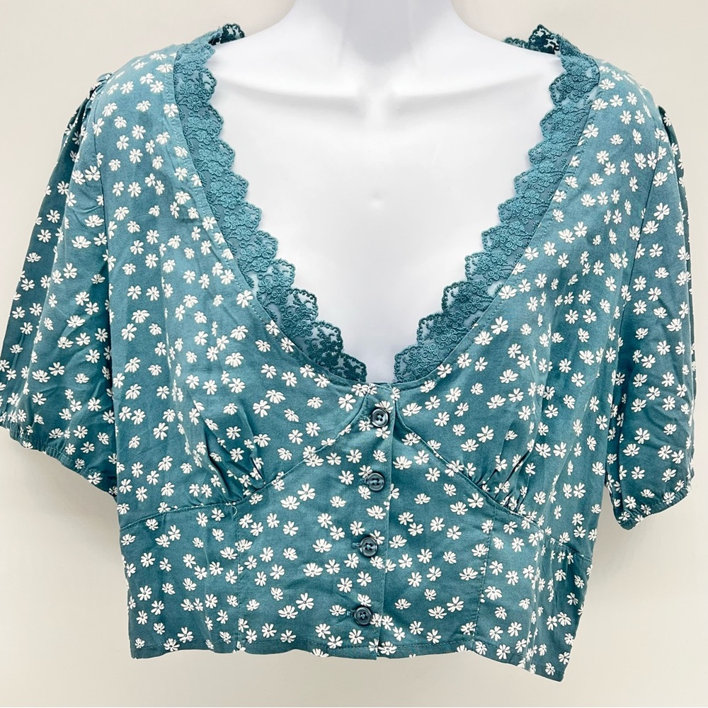 Kendall & Kylie Teal/White Floral Lace V-Neck Crop Top w/Bustier Seams-Size L